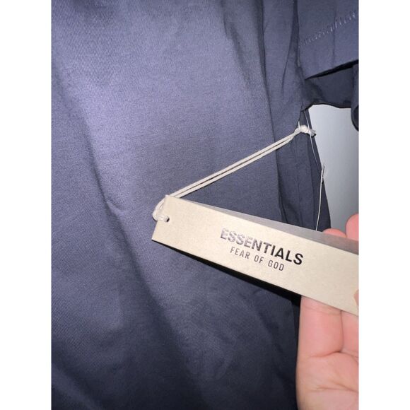 Fear of God ESSENTIALS Crew Neck T-Shirt (*FITS LIKE AN OVERSIZED LARGE*) - Picture 6 of 7